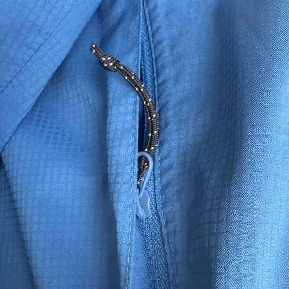 Columbia PFG Lightweight Hooded Jacket - Picture 4 of 12